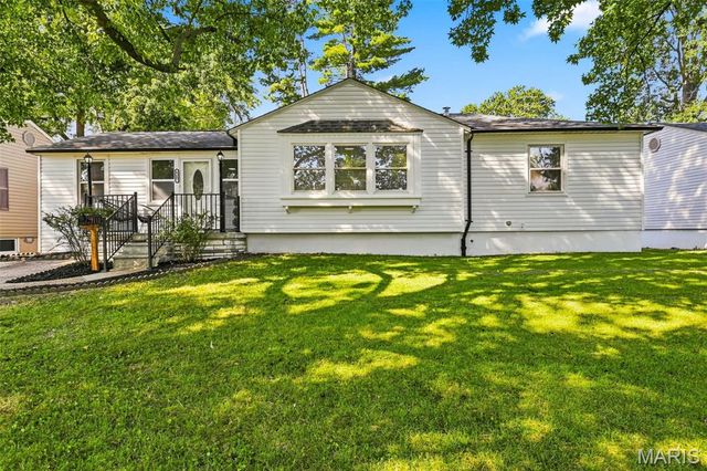 6207 Archwood Lane, St Louis, MO 63123
