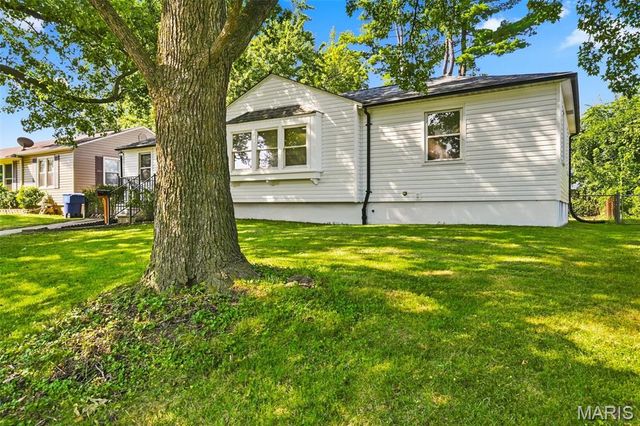 6207 Archwood Lane, St Louis, MO 63123