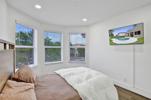 16180 SW 14th Street, Pembroke Pines, FL 33027