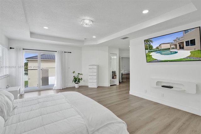 16180 SW 14th Street, Pembroke Pines, FL 33027