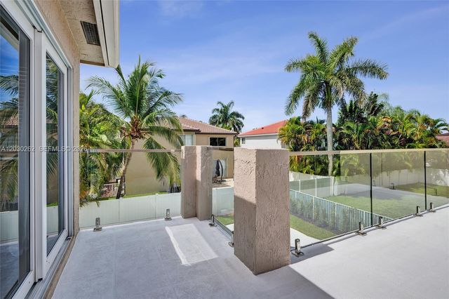 16180 SW 14th Street, Pembroke Pines, FL 33027