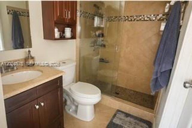 126 SW 17th Rd 201, Miami, FL 33129