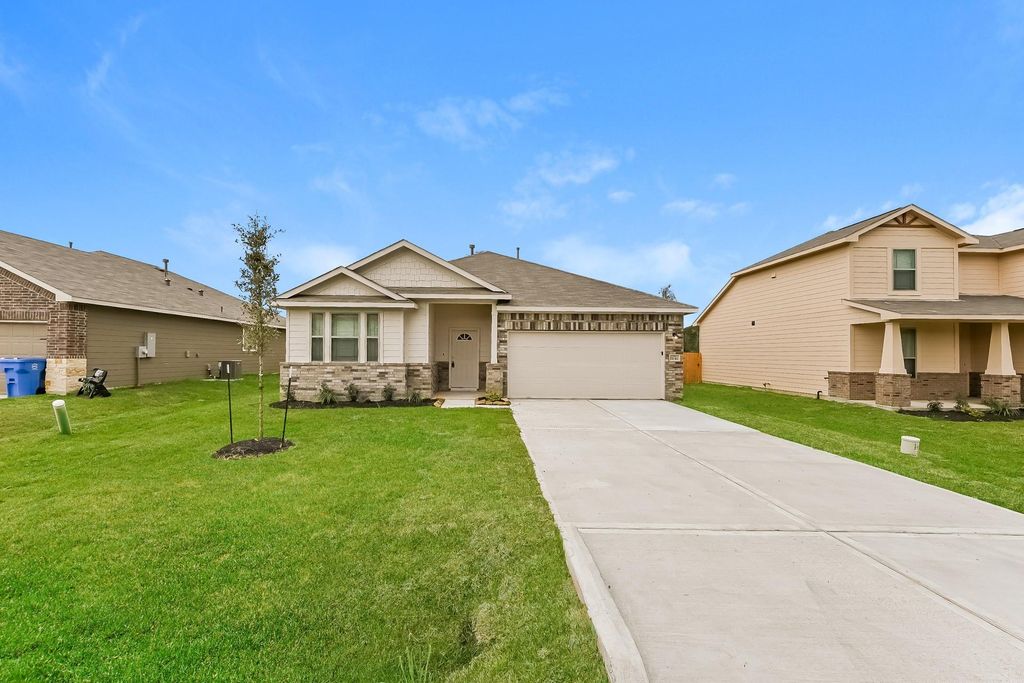 11040 Patriot Court, Cleveland, TX 77328