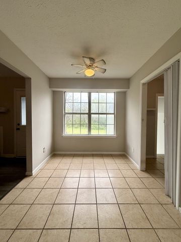 7548 Chadwick Dr, Murfreesboro, TN 37129