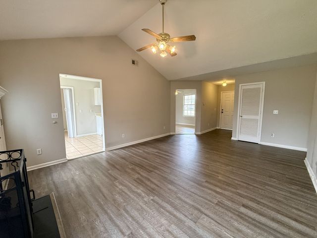 7548 Chadwick Dr, Murfreesboro, TN 37129