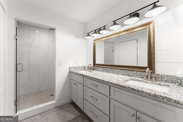 5012 Peach Mountain Circle, Gainesville, GA 30507