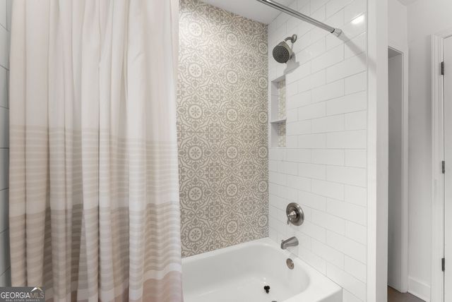 5012 Peach Mountain Circle, Gainesville, GA 30507