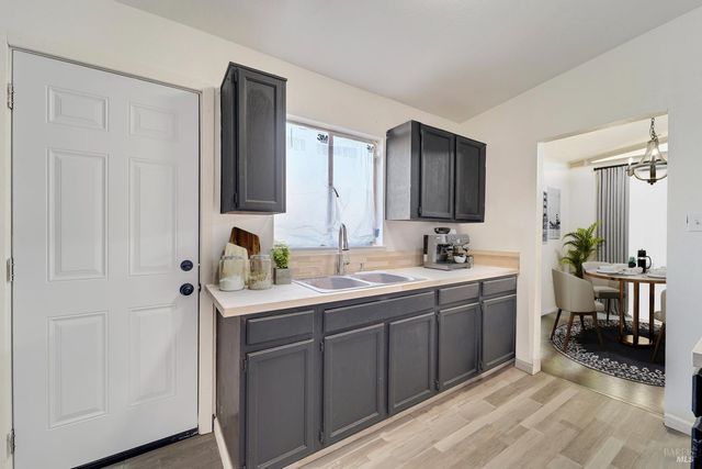 467 Baywood Dr, Vallejo, CA 94591
