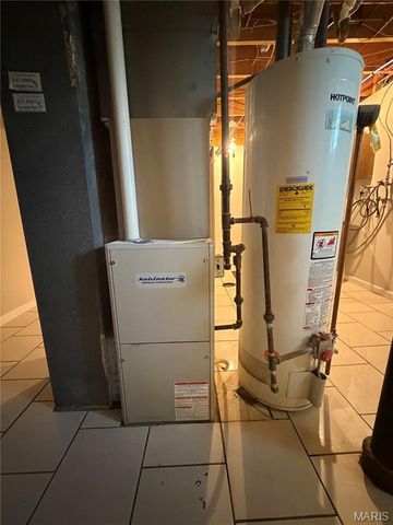 2632 Causeway Drive, St Louis, MO 63125