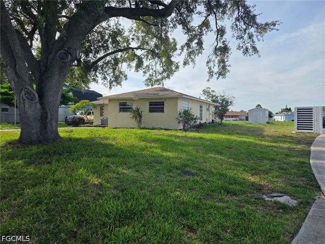 1434 Caywood CIR N, Lehigh Acres, FL 33936