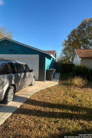 7906 Herder Cir, San Antonio, TX 78251