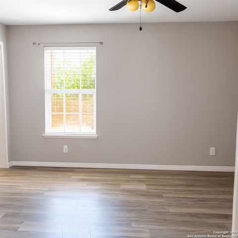 7906 Herder Cir, San Antonio, TX 78251