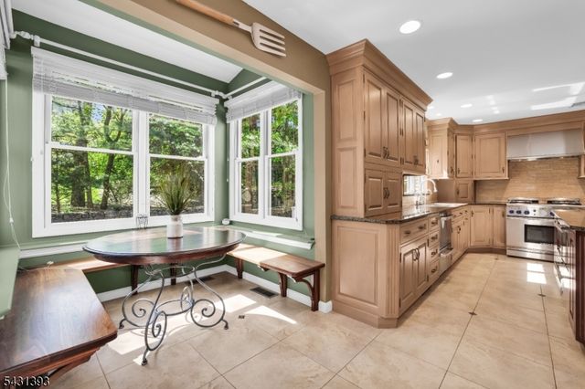 70 Forest Hills Way, Cedar Grove Twp., NJ 07009