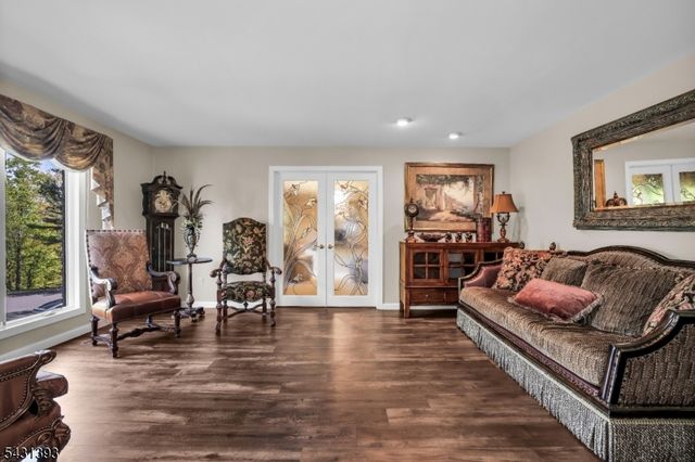 70 Forest Hills Way, Cedar Grove Twp., NJ 07009