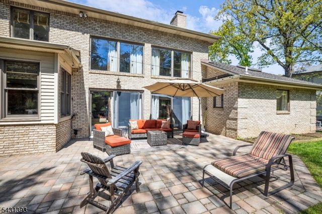70 Forest Hills Way, Cedar Grove Twp., NJ 07009