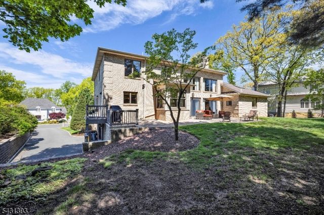 70 Forest Hills Way, Cedar Grove Twp., NJ 07009