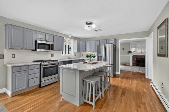 72 Beckford Farm Road, Hanover, MA 02339