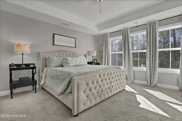 198 W Weatherbee Way, Hampstead, NC 28443