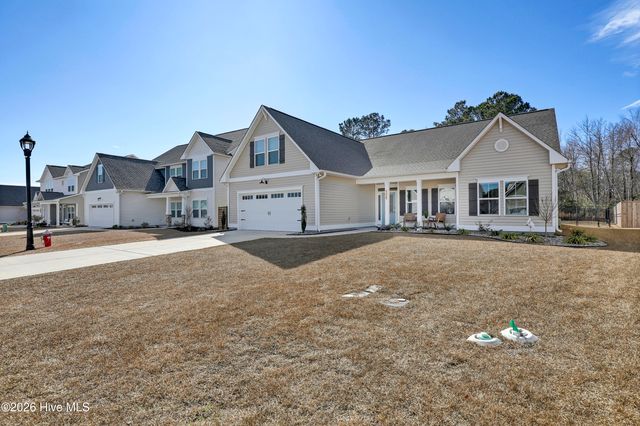 198 W Weatherbee Way, Hampstead, NC 28443