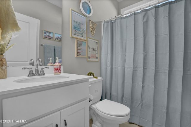 198 W Weatherbee Way, Hampstead, NC 28443