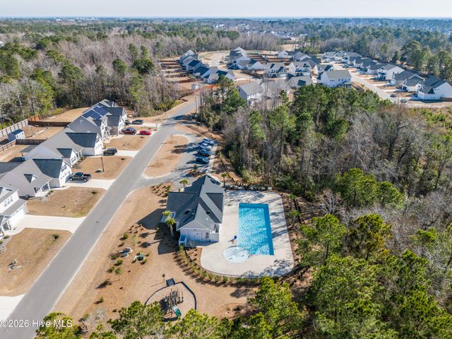 198 W Weatherbee Way, Hampstead, NC 28443