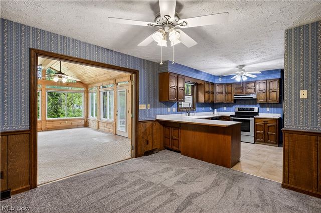 1097 Center Street E, Warren, OH 44481