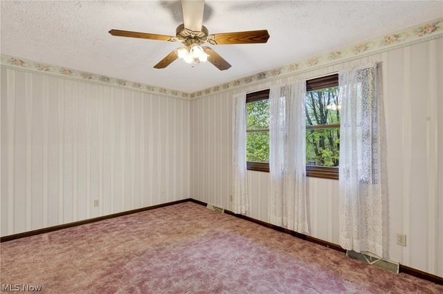 1097 Center Street E, Warren, OH 44481