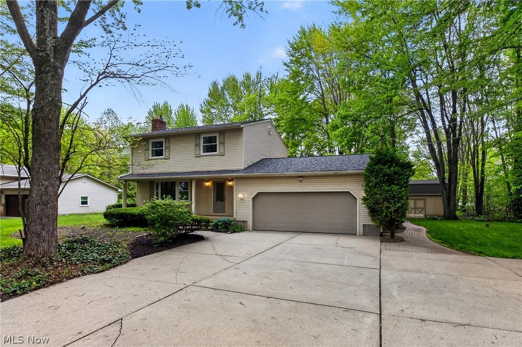 1097 Center Street E, Warren, OH 44481