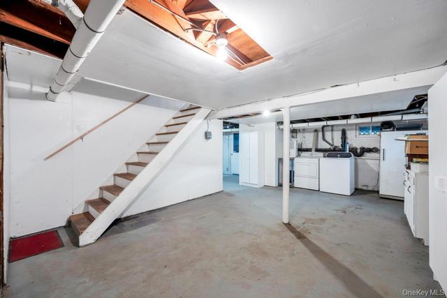 171 N Ontario Street, Ronkonkoma, NY 11779