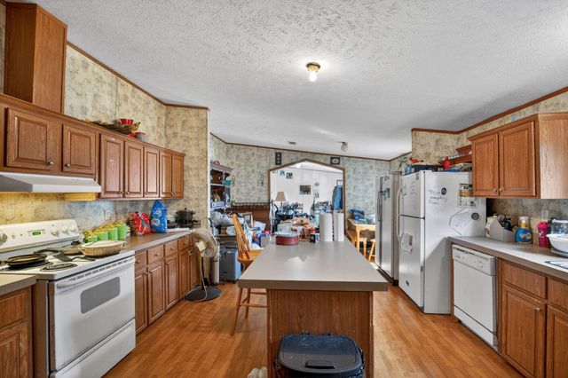 142 Vz County Road 4830, Ben Wheeler, TX 75754