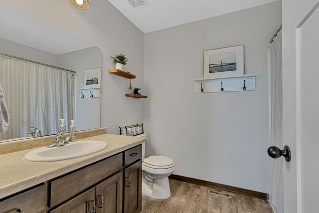 1802 Perennial Lane NE, Sauk Rapids, MN 56379