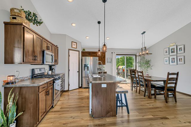 1802 Perennial Lane NE, Sauk Rapids, MN 56379
