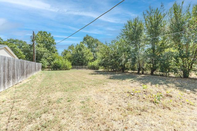 2334 S Ida, Wichita, KS 67211