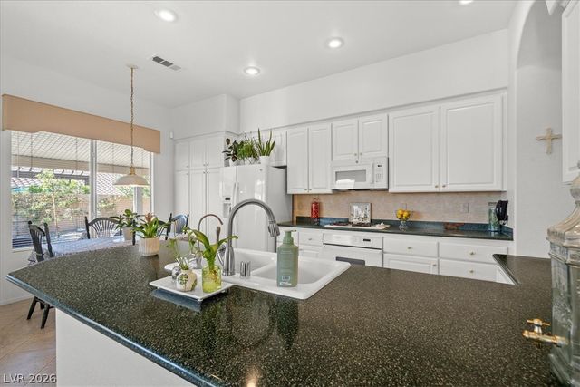 9113 Imperial Castle Court, Las Vegas, NV 89147
