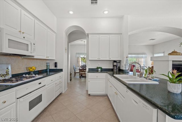 9113 Imperial Castle Court, Las Vegas, NV 89147