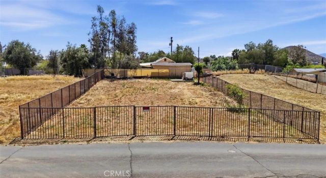 1 Lodge Dr, Menifee, CA 92584