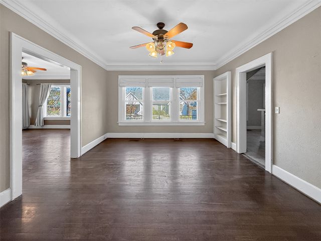 2601 S University Drive, Fort Worth, TX 76109