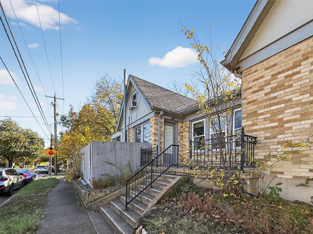 2601 S University Drive, Fort Worth, TX 76109