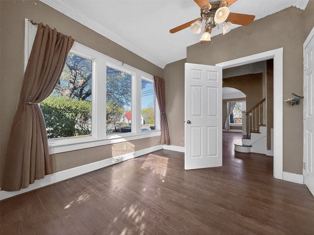 2601 S University Drive, Fort Worth, TX 76109