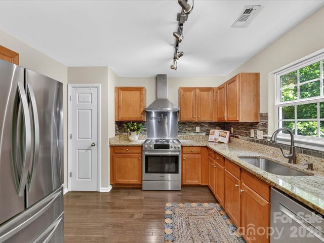 19040 Oakhurst Boulevard, Cornelius, NC 28031