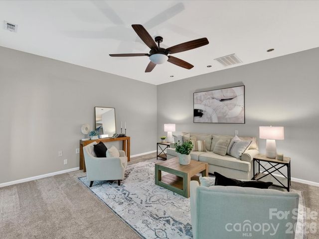 19040 Oakhurst Boulevard, Cornelius, NC 28031
