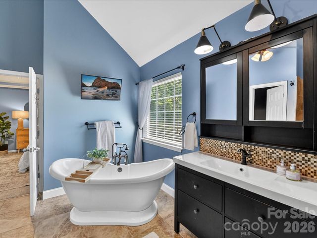 19040 Oakhurst Boulevard, Cornelius, NC 28031