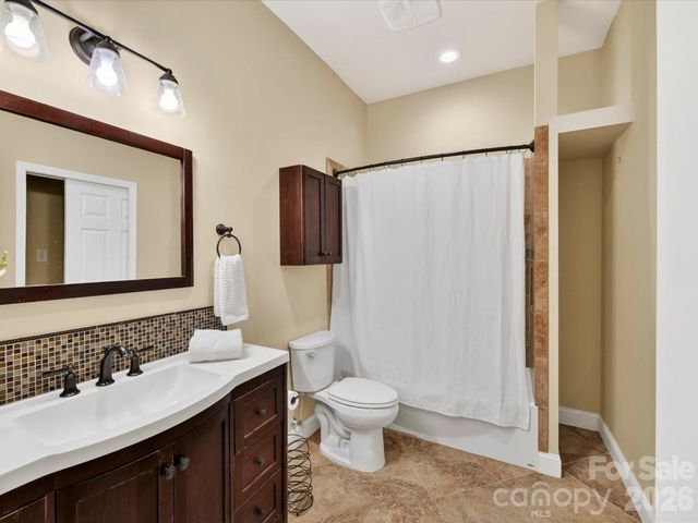 19040 Oakhurst Boulevard, Cornelius, NC 28031