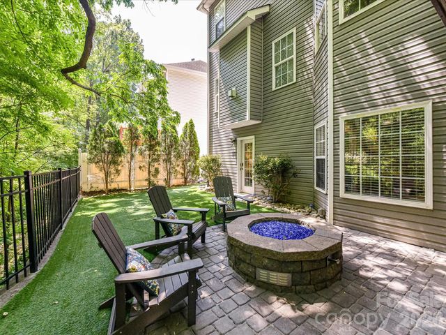 19040 Oakhurst Boulevard, Cornelius, NC 28031