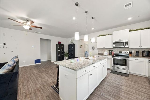 1404 Beckett Drive, Hampton, GA 30228