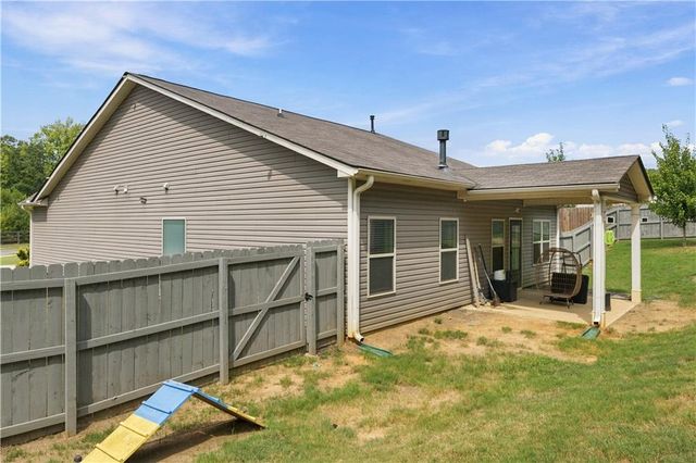 1404 Beckett Drive, Hampton, GA 30228