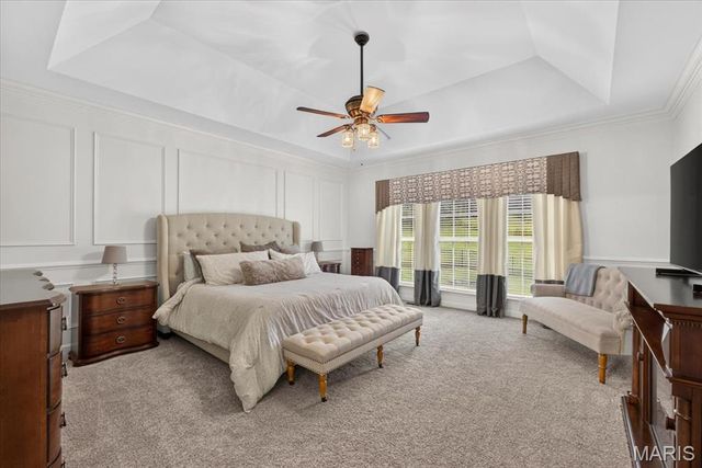 9818 Grandview Lake Court, Sunset Hills, MO 63127