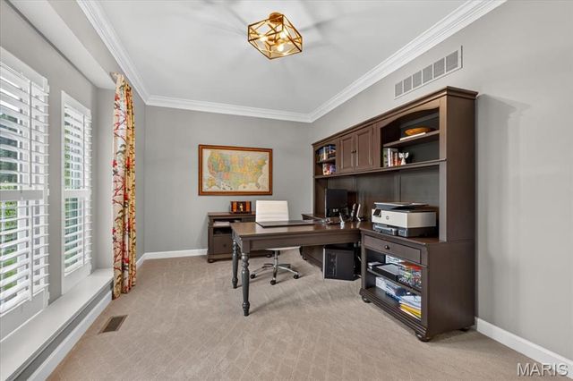 9818 Grandview Lake Court, Sunset Hills, MO 63127