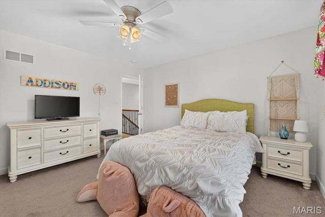 9818 Grandview Lake Court, Sunset Hills, MO 63127
