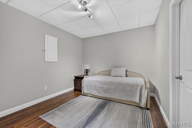 9818 Grandview Lake Court, Sunset Hills, MO 63127